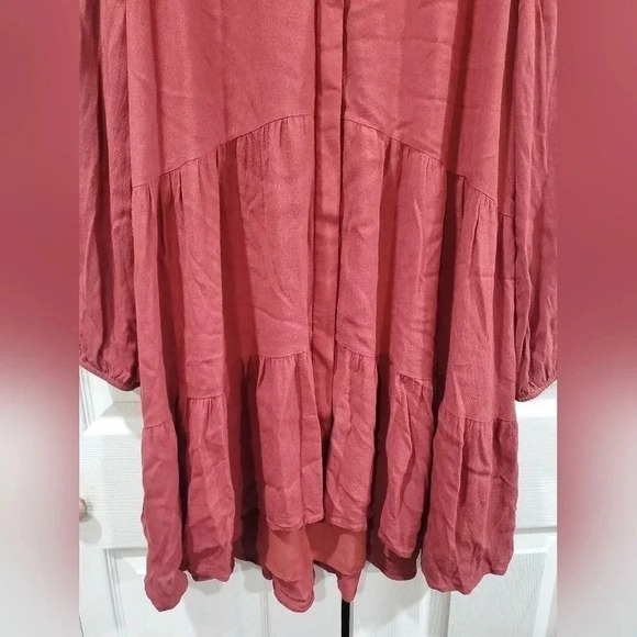 Aritzia Wilfred Barossa Dress Size Medium Tiered Mini Solid Red Carmine L Sleeve - Picture 9 of 15